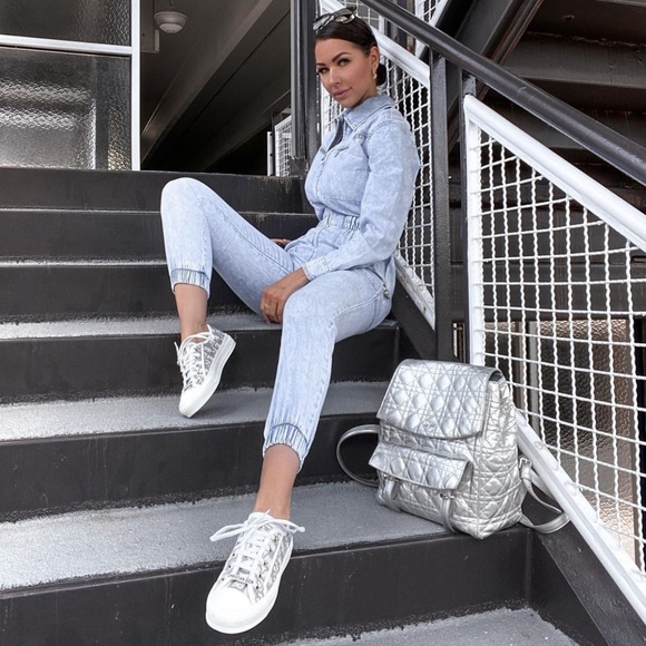 Bershka Bleached denim Jumpsuit with front zipper long sleeves - Picture 4 of 16